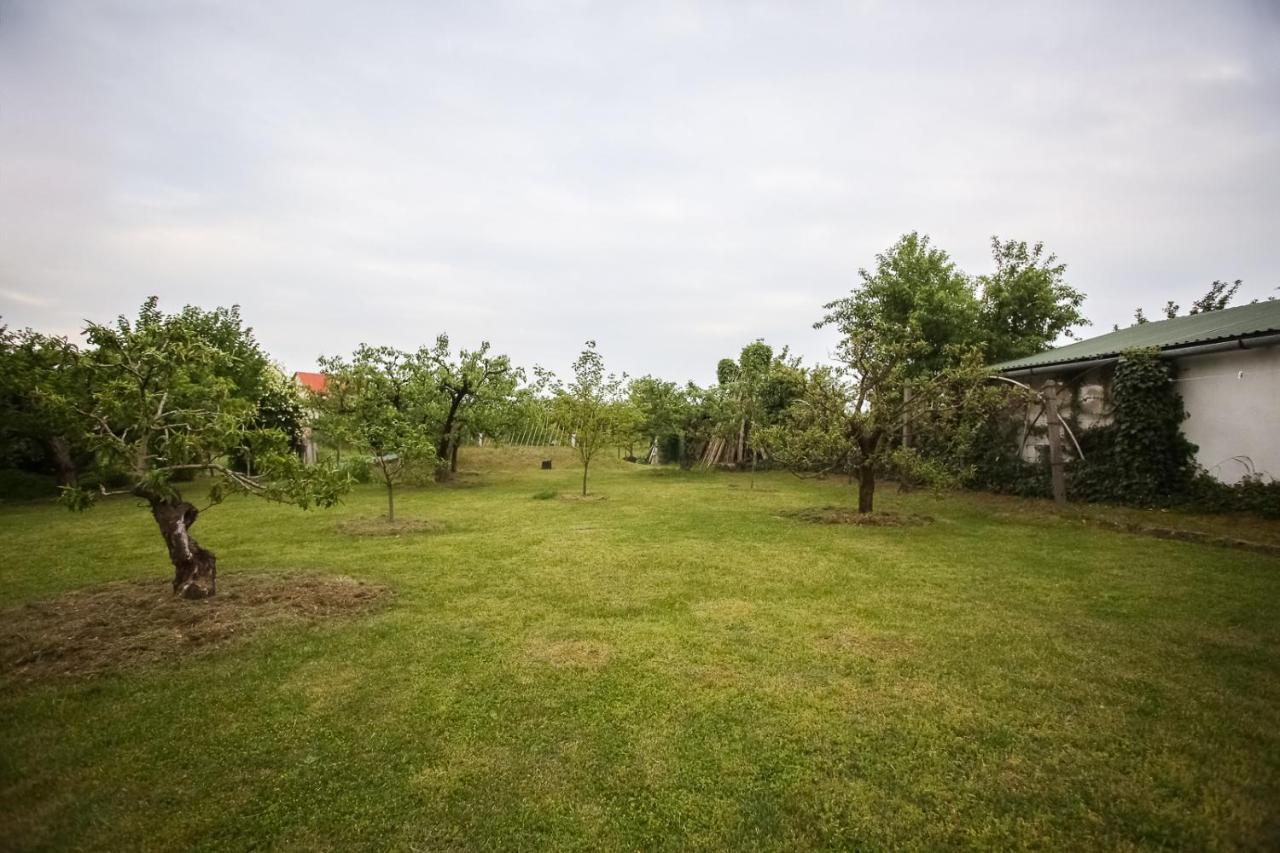 Hellenyi Apartmanok Harkány Exteriér fotografie