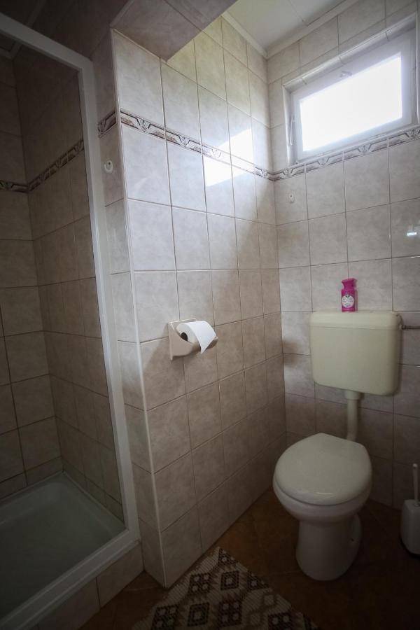Hellenyi Apartmanok Harkány Exteriér fotografie
