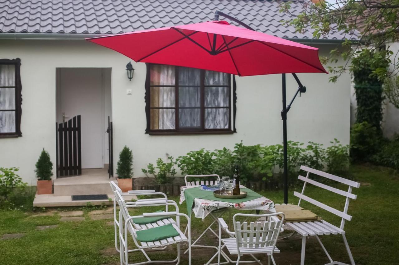 Hellenyi Apartmanok Harkány Exteriér fotografie